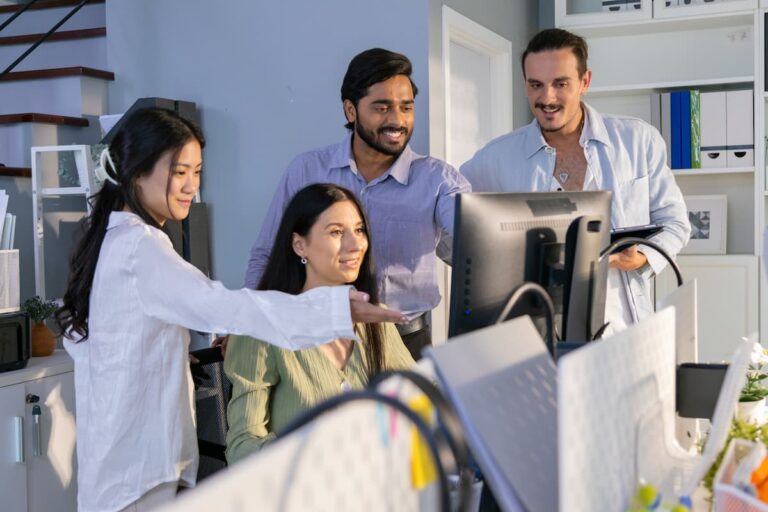 Navigating change management: the key to successful outsourcing