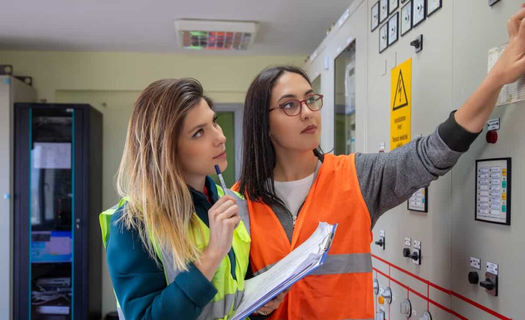 Lady infrastructure team — Business process outsourcing & offshore staffing | Sourcefit