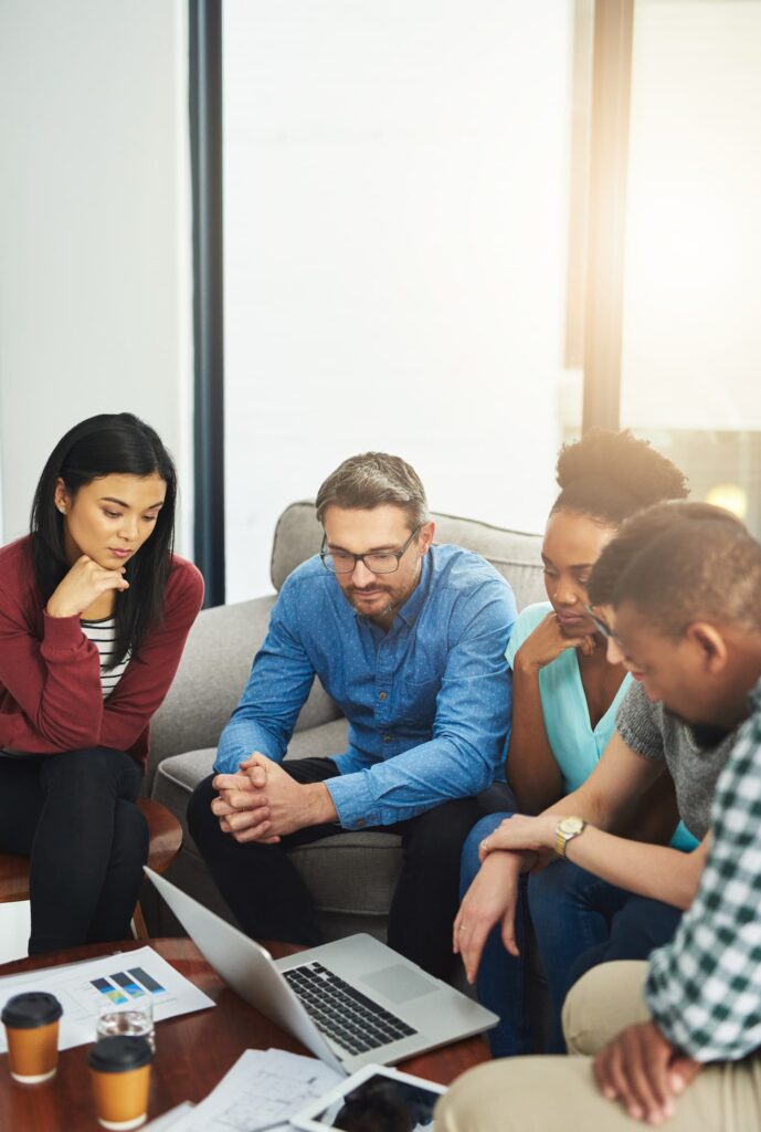 Team meeting — Business process outsourcing & offshore staffing | Sourcefit