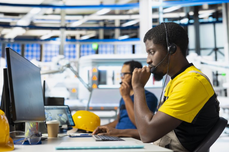 Technical support team monitoring systems: Offshore Staffing & BPO Across 6 Countries